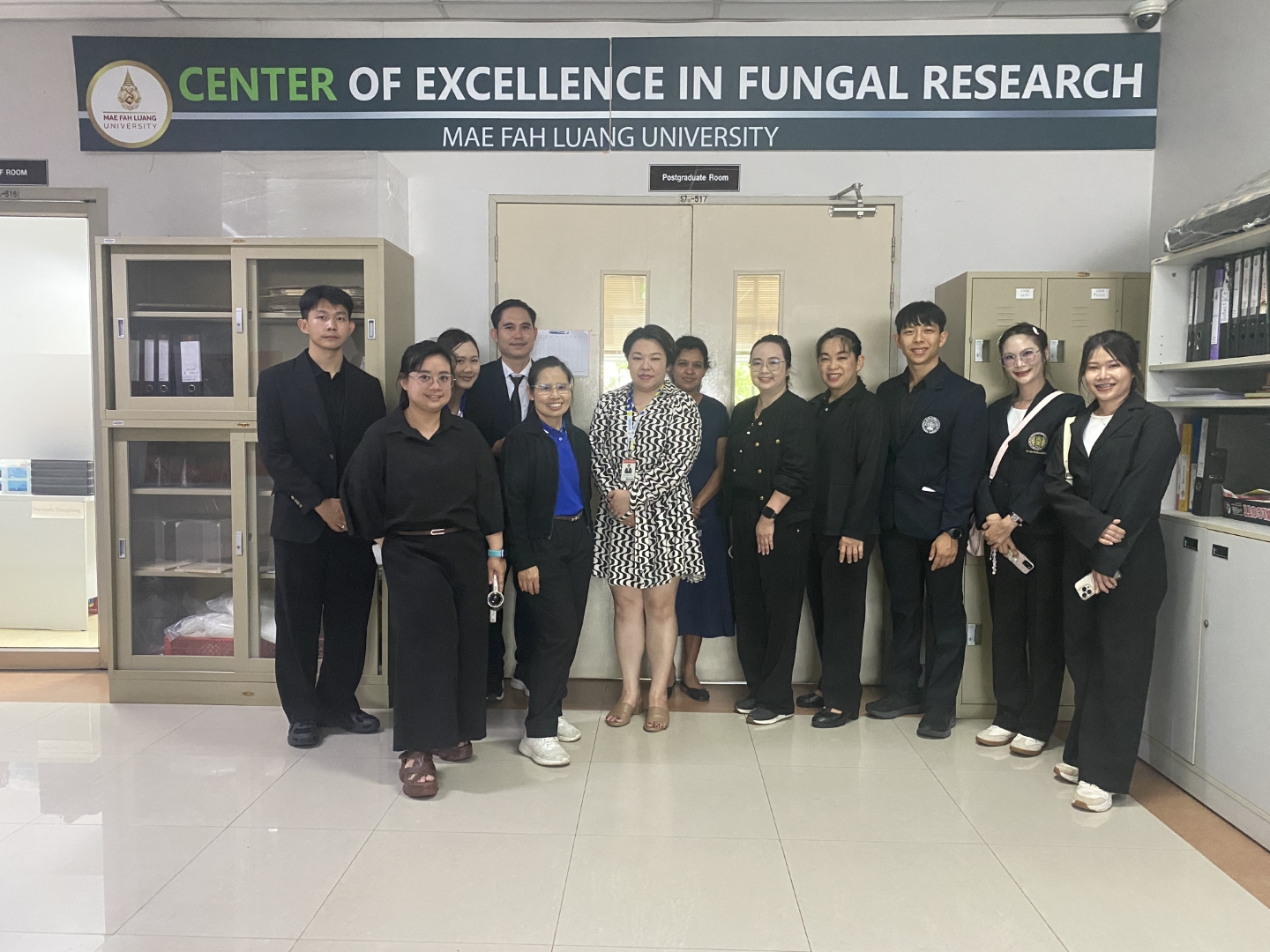 เมื่อวันที่ 18 มิถุนายน พ.ศ. 2569 ศูนย์ความเป็นเลิศด้านการวิจัยเชื้อรา (CEFR) มหาวิทยาลัยแม่ฟ้าหลวง ให้การต้อนรับคณะศึกษาดูงานจากโรงเรียนรังษีวิทยา จังหวัดเชียงใหม่